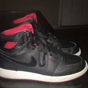 Jordan 1 mid bred